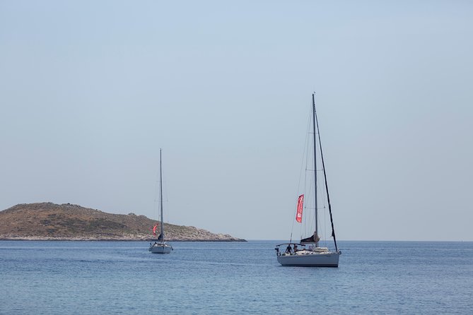 Hvar - Full Day Sail on a yacht - friendly skipper- small group - lunch optional - The Pakleni Islands and Bay Stipanska