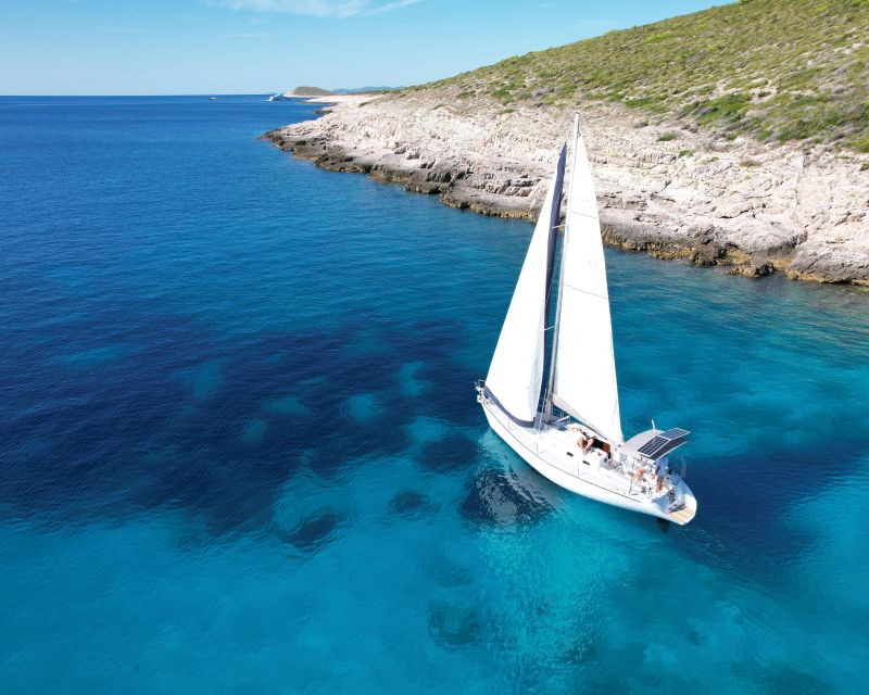 Hvar: Private Sailing Boat Trip with Swimming and Snorkeling - The skipper makes the difference