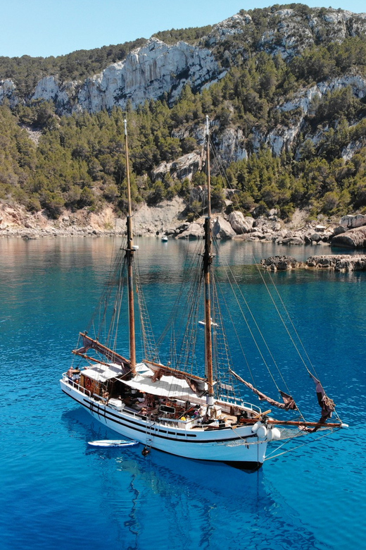 Ibiza Wooden Sail Boat Trip to Formentera - The Return Sail to Ibiza