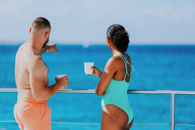 Iconic Aruba Sail and Snorkel Experience - Group size, comfort, and practical concerns