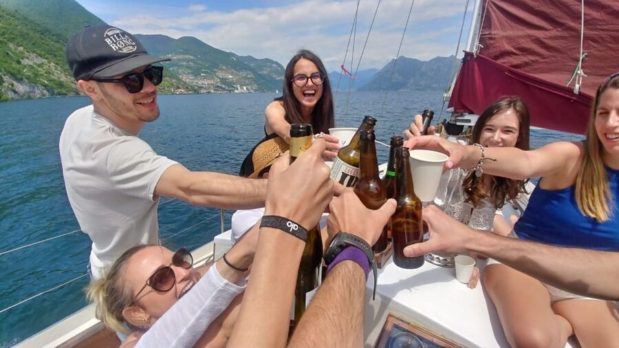 Iseo Lake: tours on a historic sailboat - What Nessa adds to the experience
