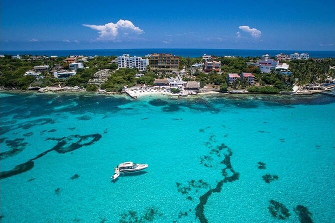Isla Mujeres Catamaran Luxury Sailing Experience from Puerto Morelos - Spinnaker sailing and time on the water