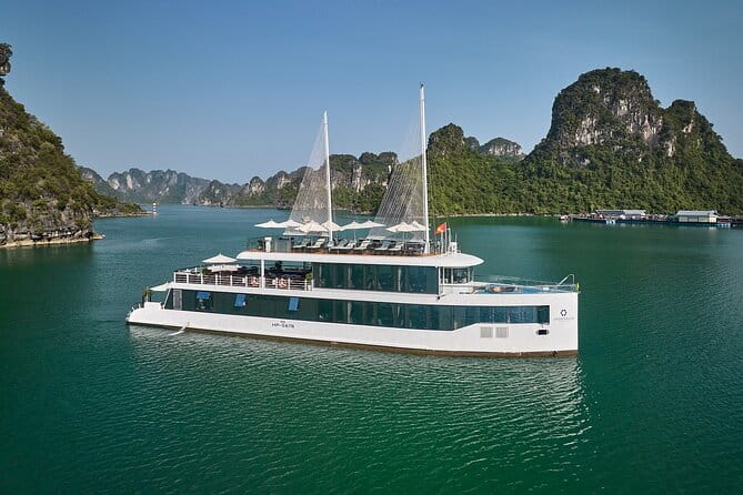 JADE SAILS Best Luxury Day Cruise Visit Ha Long Bay & Lan Ha Bay - Cooking demonstration and the sunset ride