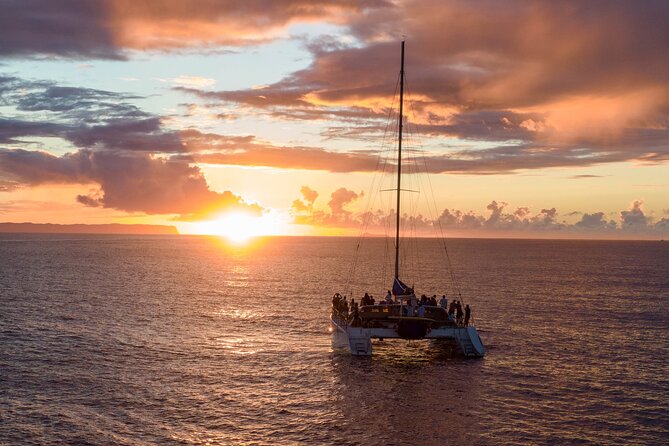 Kauai: Leila Na Pali Sunset Dinner Sail - The four-hour Na Pali sightseeing run