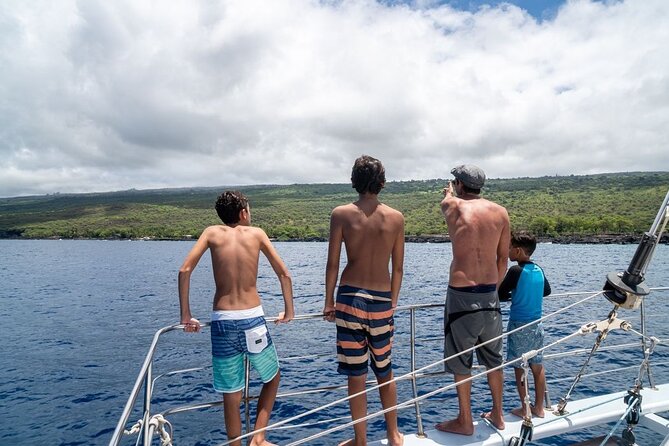 Kealakekua Bay (Captain Cook Monument) Snorkel and Sail Adventure - Entering the water at the Captain Cook Monument