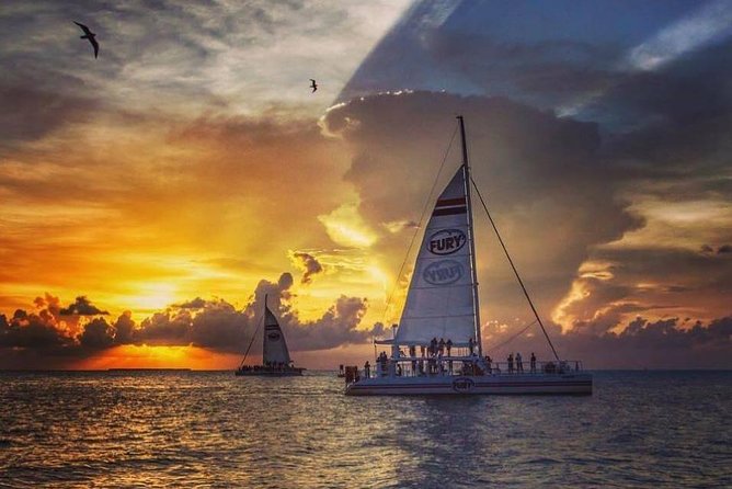 Key West Sunset Sail with Live Music, Drinks and Appetizers - Starting beside Conch Republic Seafood Company