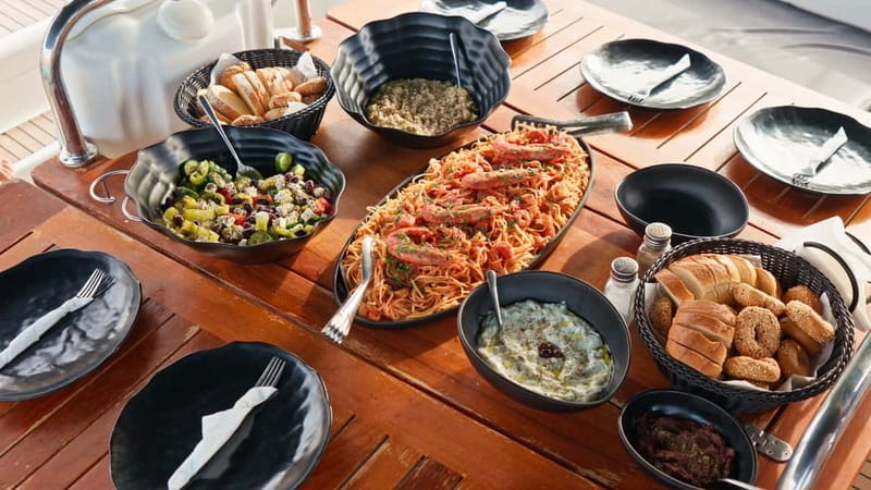 Kissamos: Balos & Gramvousa Sailing Cruise with Meal - Gramvousa gives you more than a swim