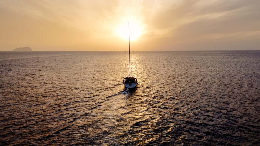 Kissamos: Balos Lagoon Sunset Sailing Cruise - The 1.5-Hour Run Along Gramvousa Cape