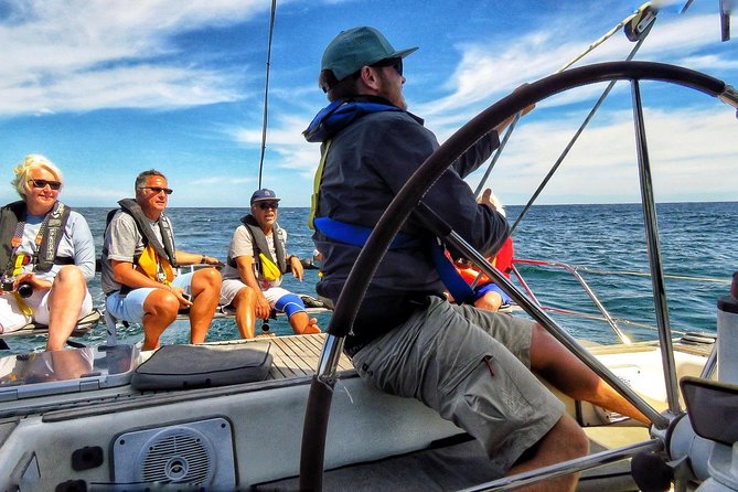 Knysna Day Sailing Cruise 1.5 hour - Sailing Beyond the Heads
