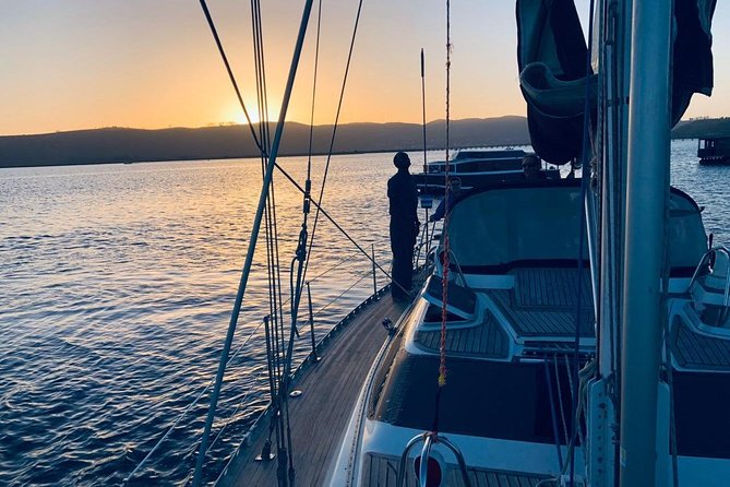 Knysna Sunset Sailing Cruise, Light Dinner & Bubbly - Sailing Through the Knysna Heads