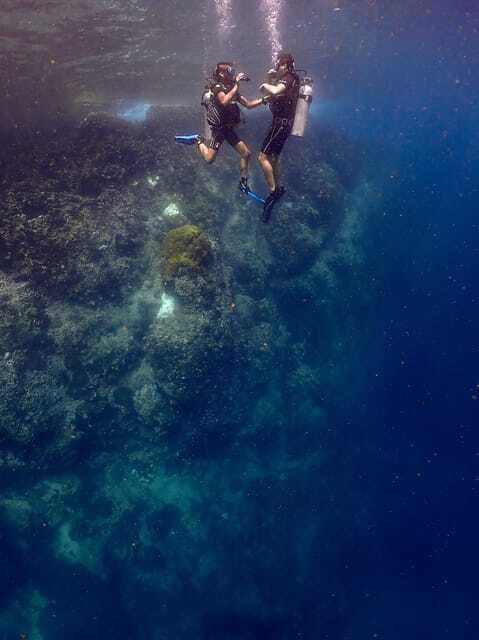 Koh Samui: Discovery Dive to Koh Tao or Sail Rock - A proper briefing before you enter the water