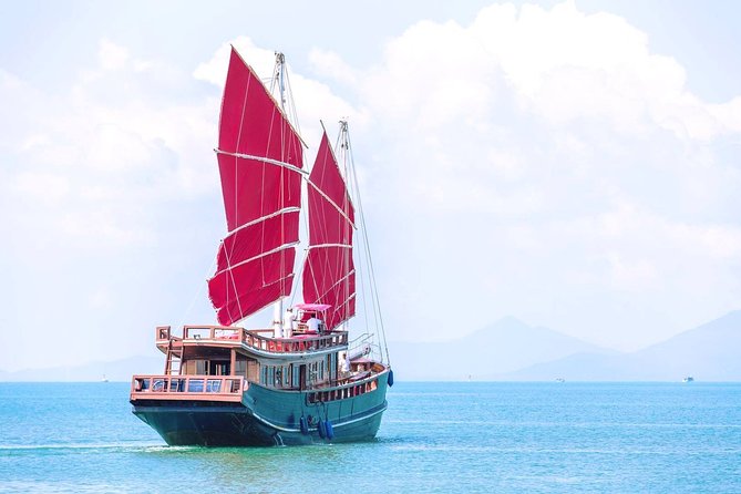 Koh Samui to Angthong Marine Park Cruise Tour By Red Baron Chinese Sailboat - A full day on the Red Baron