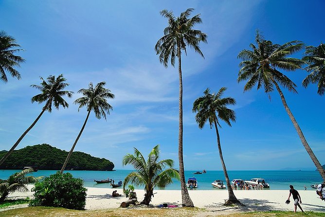 Koh Samui to Angthong Marine Park Cruise Tour By Red Baron Chinese Sailboat - The return crossing and sunset sail