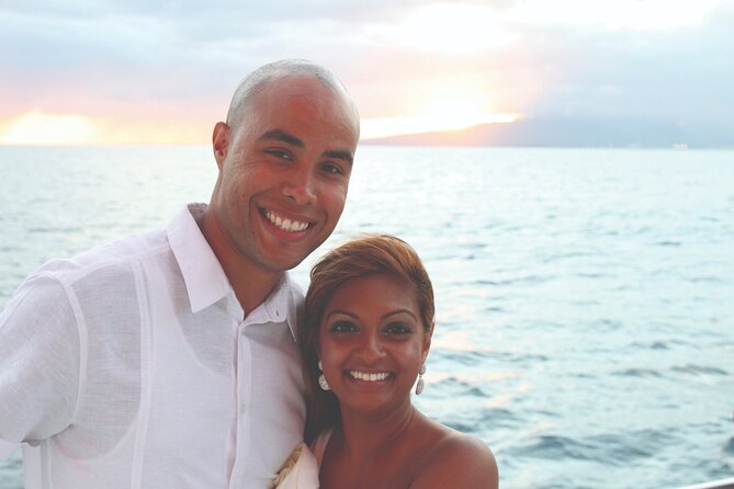 Kona Signature Catamaran Sunset Sail - Drinks, snacks, and the surprise meal