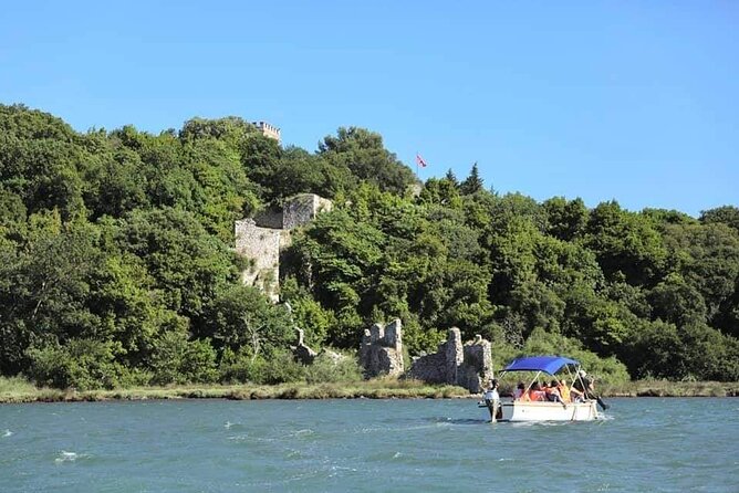 Ksamil: Mussel Sailing Tour with Food and Drink in Albania - Who should book this experience?
