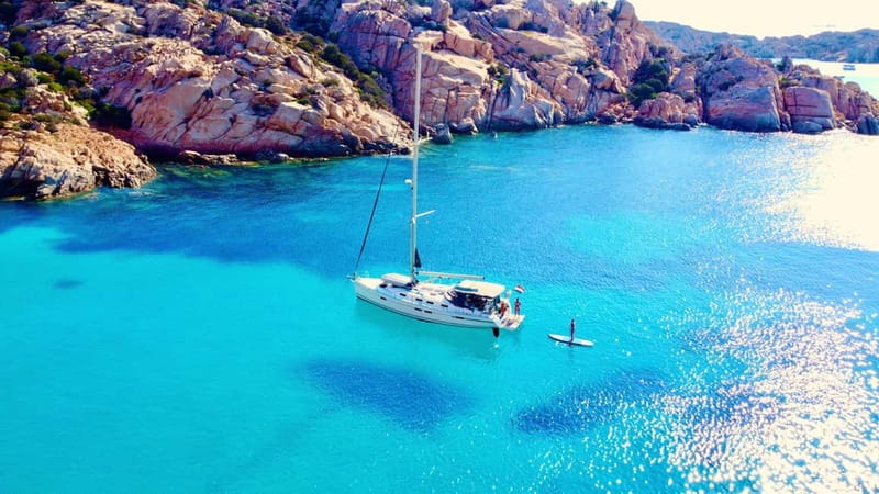 La Maddalena Arcipelago: Sailing boat tour with lunch - The first hour to Santa Maria