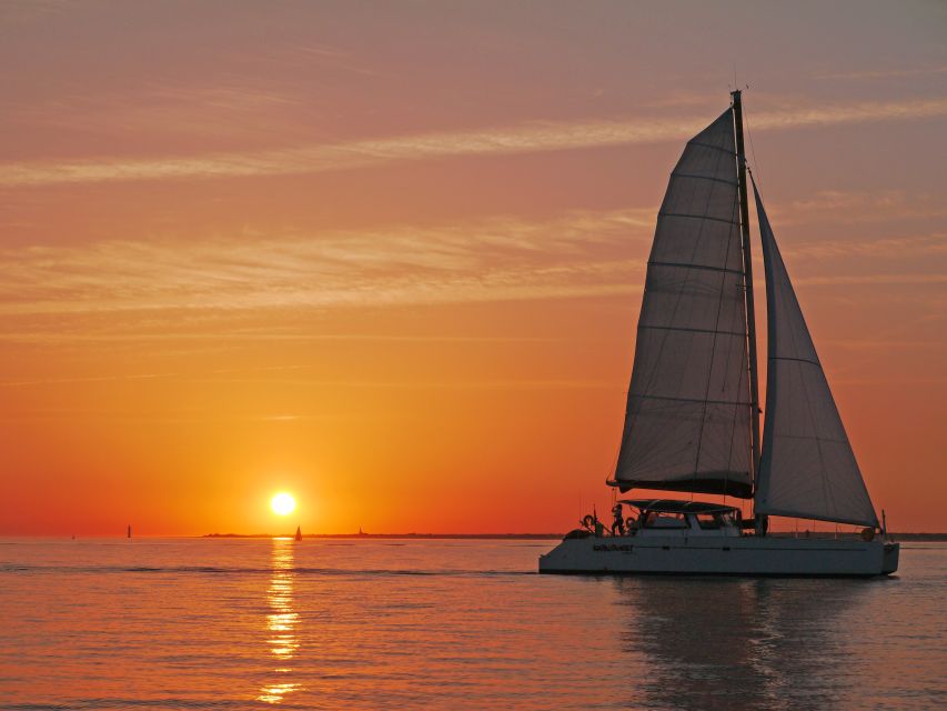La Rochelle: 2-Hour Sunset Sailing Cruise - Meeting the catamaran beside La Rochelle’s towers