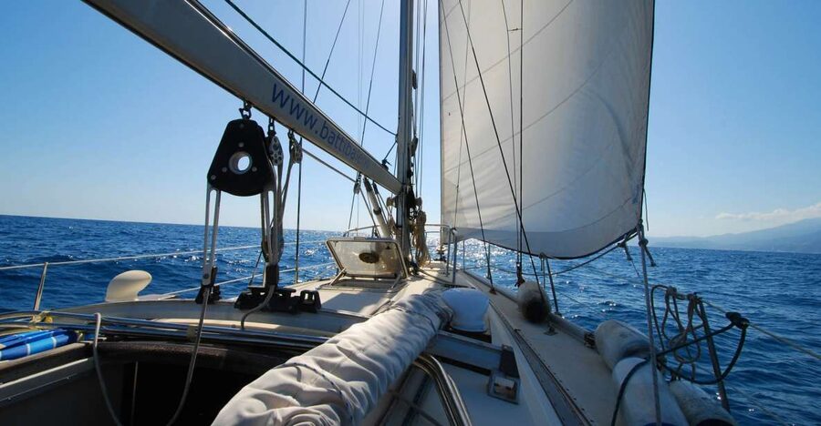 La Spezia: Full-Day Cinque Terre Sailing Tour - Why seeing Cinque Terre by sailboat matters