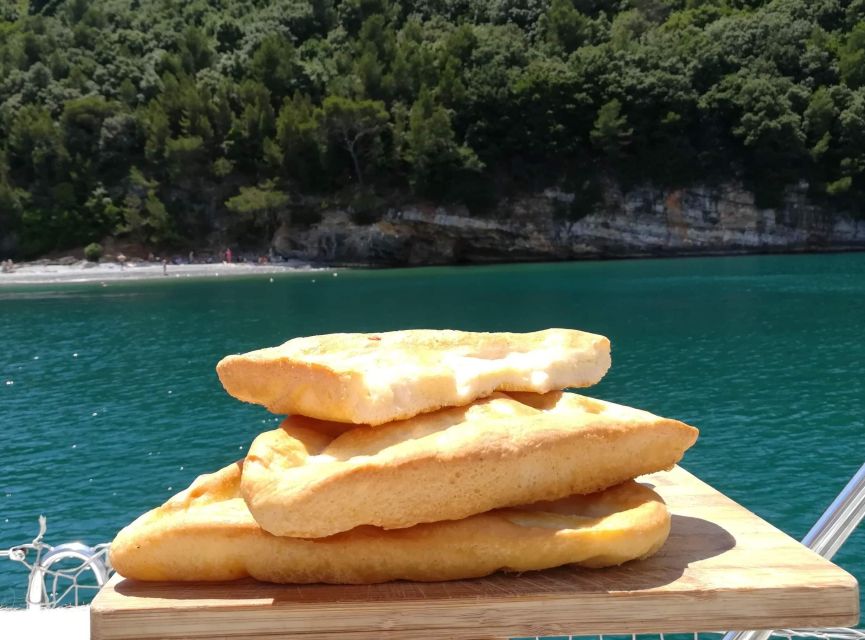 La Spezia : Private Sailboat tour of cinque terre with lunch - Who Will Enjoy This Private Boat Day