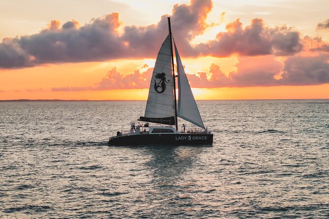 Lady Grace Signature Catamaran Sunset Sail from Ritz-Carlton - Five things to know before you book