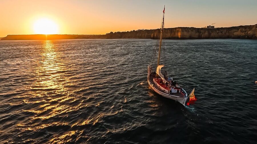 Lagos: Sunset Sail aboard a Traditional Boat with Prosecco - Who will enjoy this most