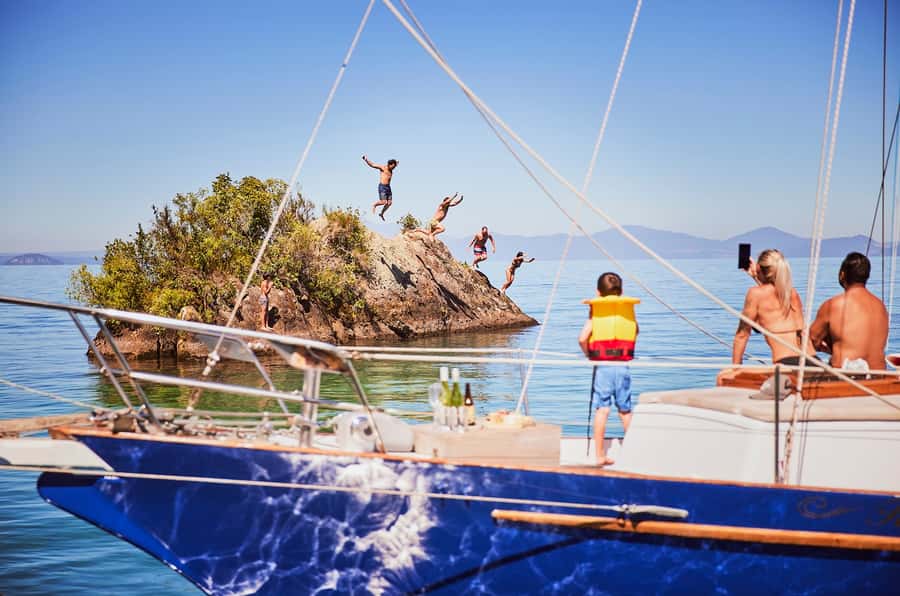 Lake Taupo: Classical Sailing to the Māori Rock Carvings - Key points to know before sailing
