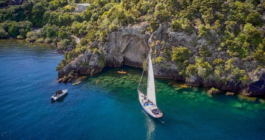 Lake Taupo: Classical Sailing to the Māori Rock Carvings - Seeing Ngātoroirangi from the water