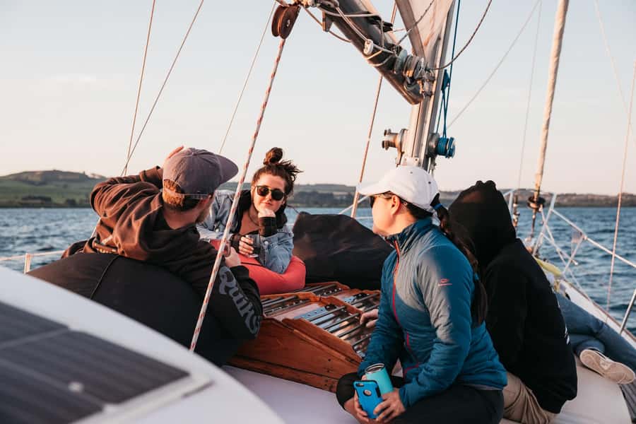 Lake Taupo: Classical Sailing to the Māori Rock Carvings - Practical preparation for the lake