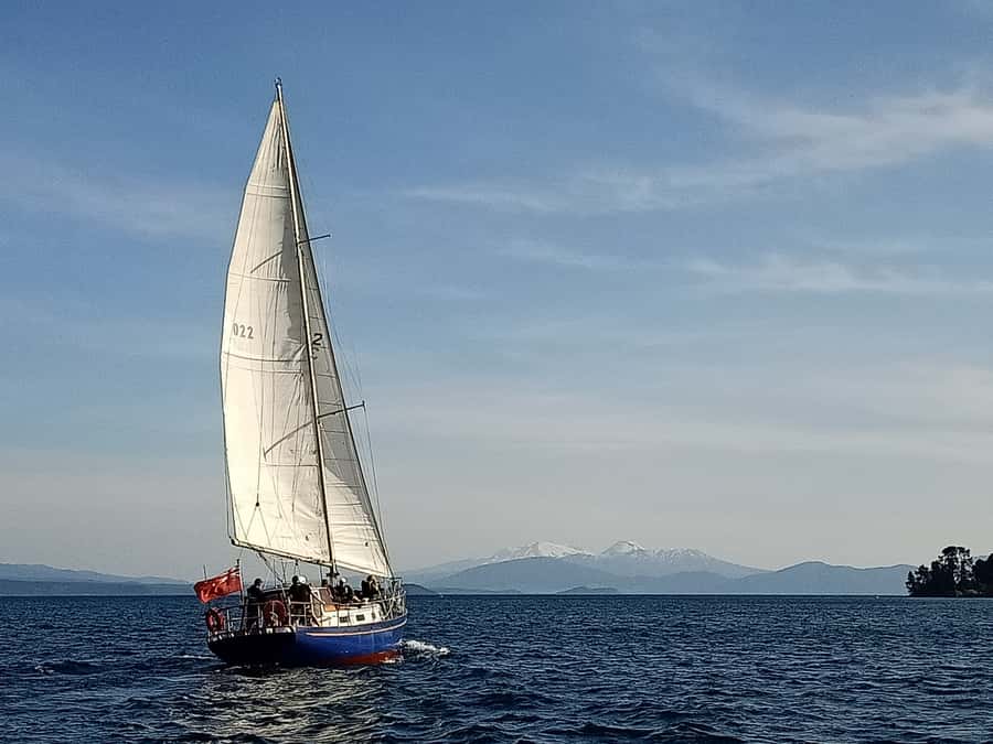 Lake Taupo: Classical Sailing to the Māori Rock Carvings - Who will enjoy this sailing trip most?