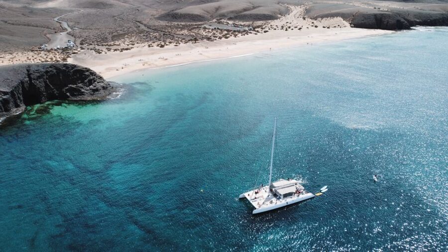 Lanzarote: Luxury Sailing Excursions to Papagayo - The one-hour sail to Papagayo