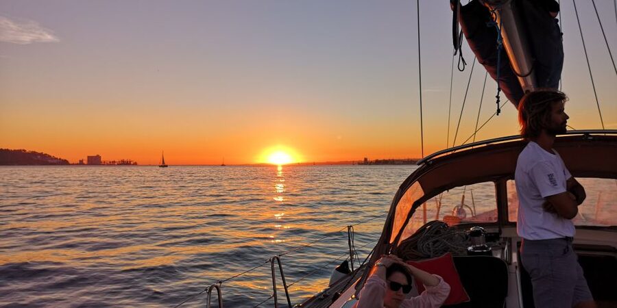 Lisbon: 2-Hour Sunset Sailing Tour on Luxury Sailing Yacht - Why seeing Lisbon from the Tagus matters