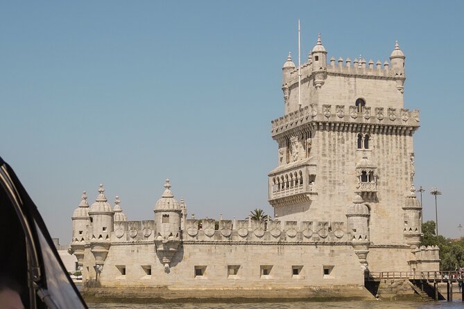 Lisbon 2H Sailing Boat Tour and Cruise With Drinks - Key points to know before booking
