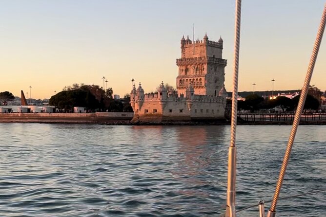 Lisbon 2H Sailing Boat Tour and Cruise With Drinks - Why a two-hour sail works well in Lisbon