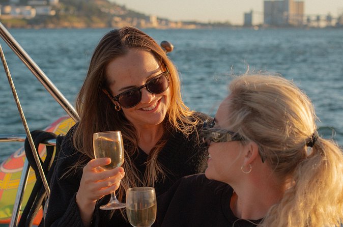 Lisbon 2H Sailing Boat Tour and Cruise With Drinks - Sunset possibilities and the riverfront mood