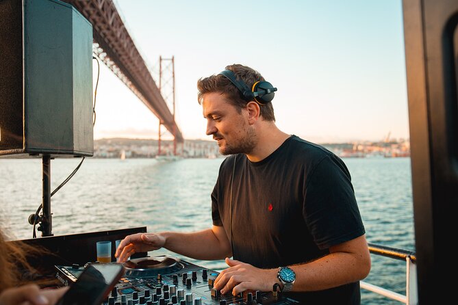 Lisbon Boat Party with Views, and Sunset Sailing - Is $48.18 good value?