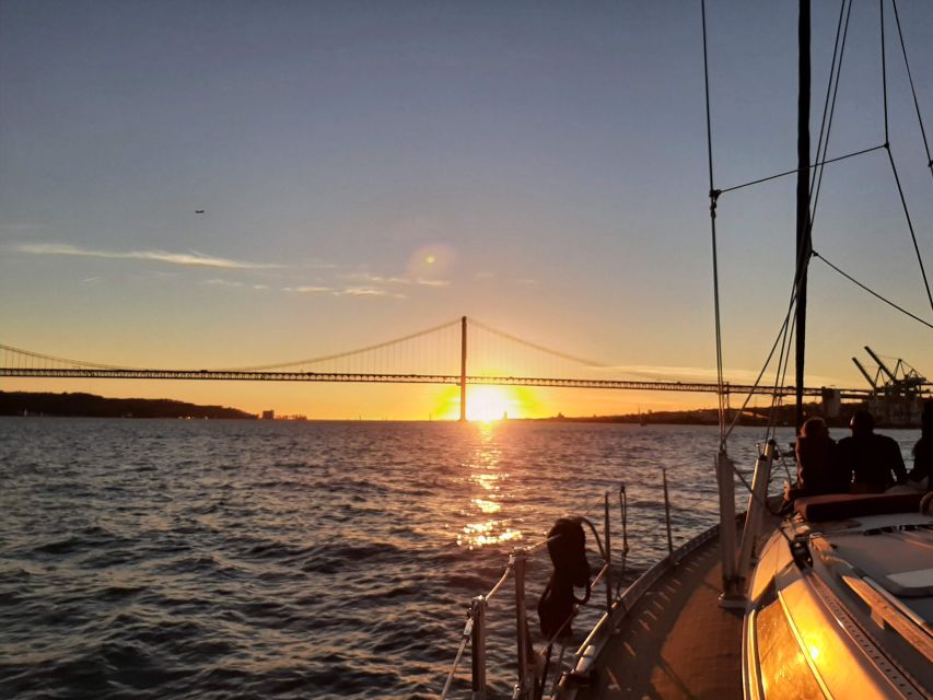 Lisbon: City Skyline Sailboat Cruise with Drink and Snacks - Praça do Comércio and Lisbon’s old neighborhoods