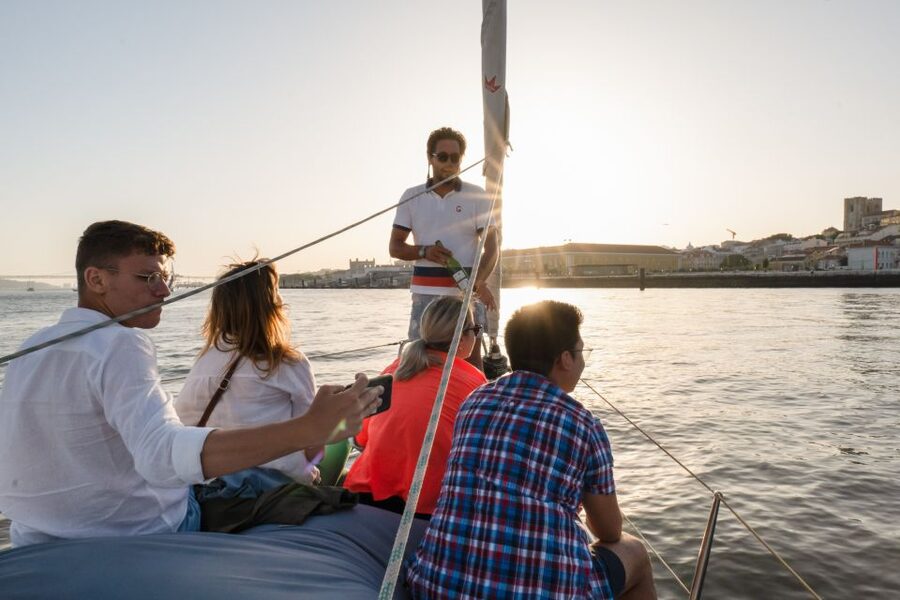 Lisbon: Daytime/Sunset/Night City Sailboat Tour with Drink - Why Lisbon is worth seeing from the Tagus