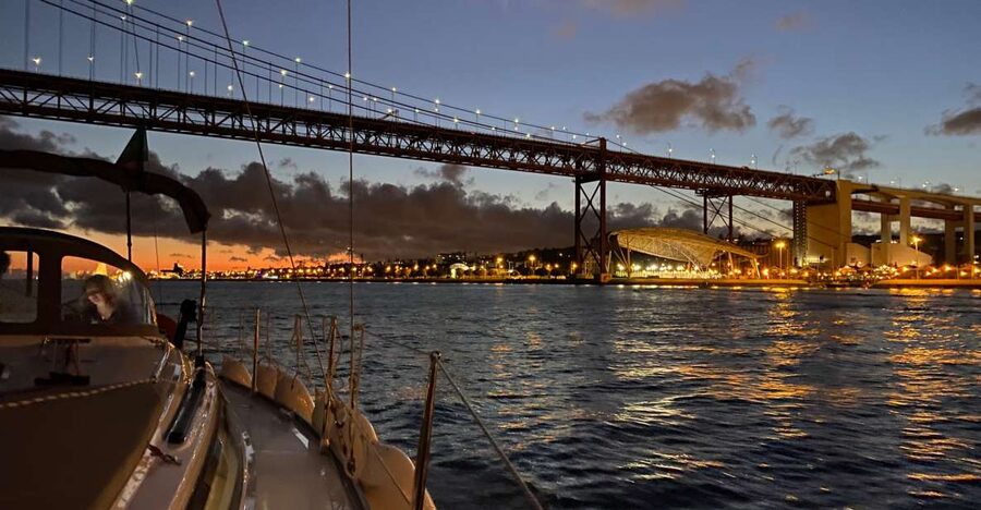 Lisbon: Luxury Sailboat Cruise at Night - Key points to know before you book