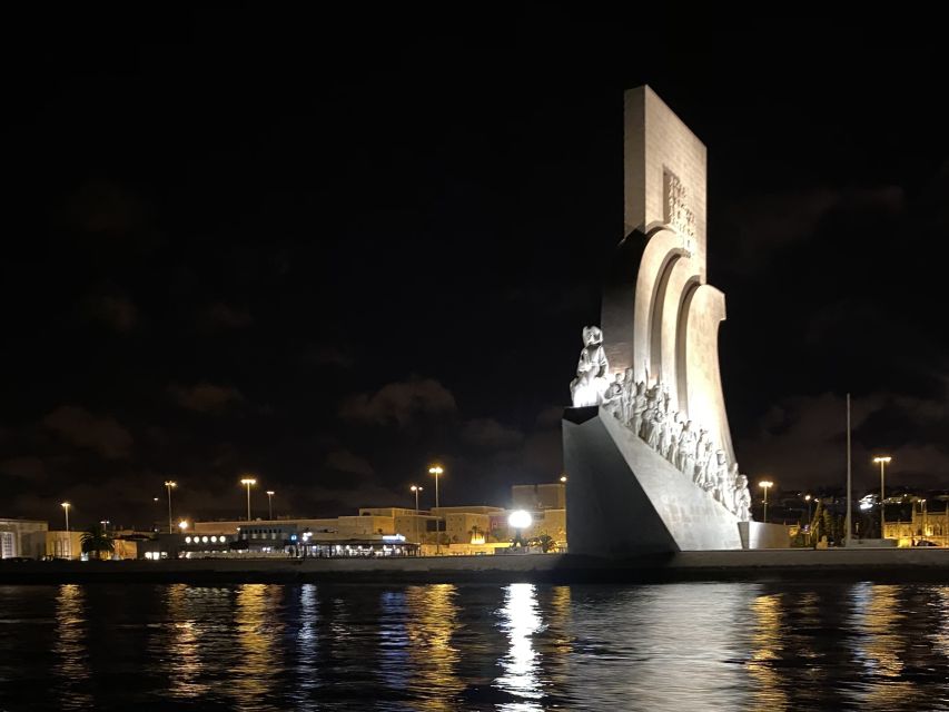 Lisbon: Luxury Sailboat Cruise at Night - Drinks, crew, and the feel on board