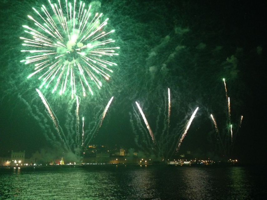 Lisbon: New Year’s Eve Fireworks Tagus River Sailing Cruise - Why a Tagus River New Year’s Eve feels different
