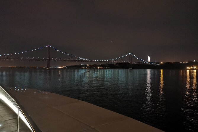 Lisbon Night Sailing Tour with a Drink- 2h Small Group Tour - From Doca de Santo Amaro to the 25th of April Bridge