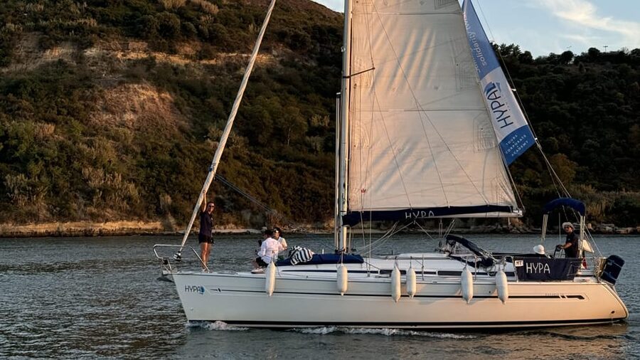Lisbon: Private Boutique Boat Tour – Sail in Style - Belém Tower and Portugal’s Age of Discovery