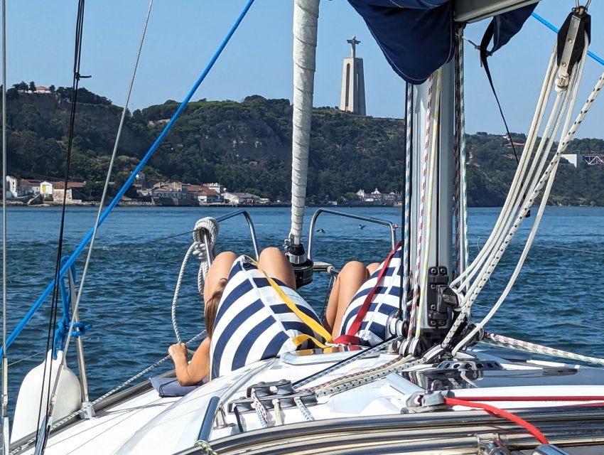 Lisbon: Private Boutique Boat Tour – Sail in Style - Christ the King across the river