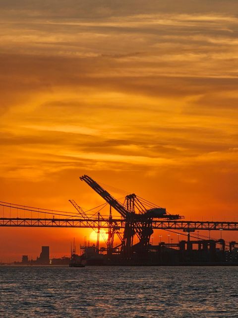 Lisbon: Private Sailboat Tour on the Tagus at Sunset - Key points before you book