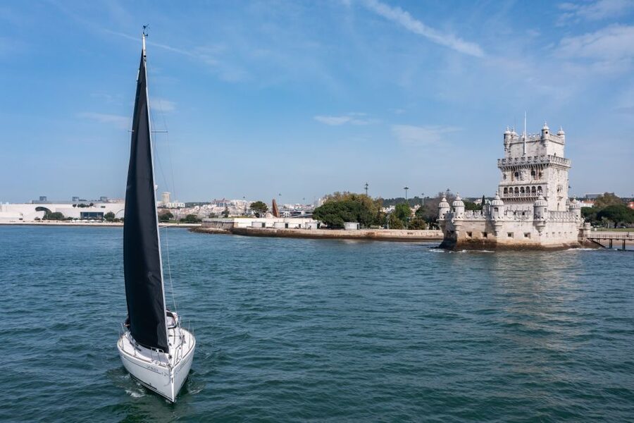 Lisbon: Private Sailboat Tour on the Tagus at Sunset - Why the private format is worth considering