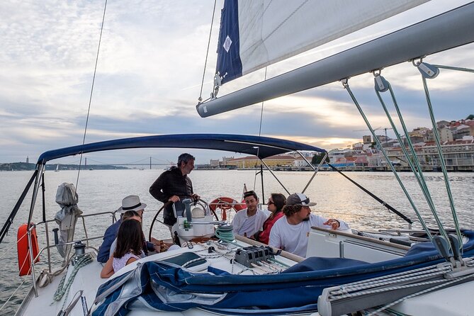 Lisbon: Private Sailing Tour Along the Tagus River - Daylight, sunset, and the best time to book
