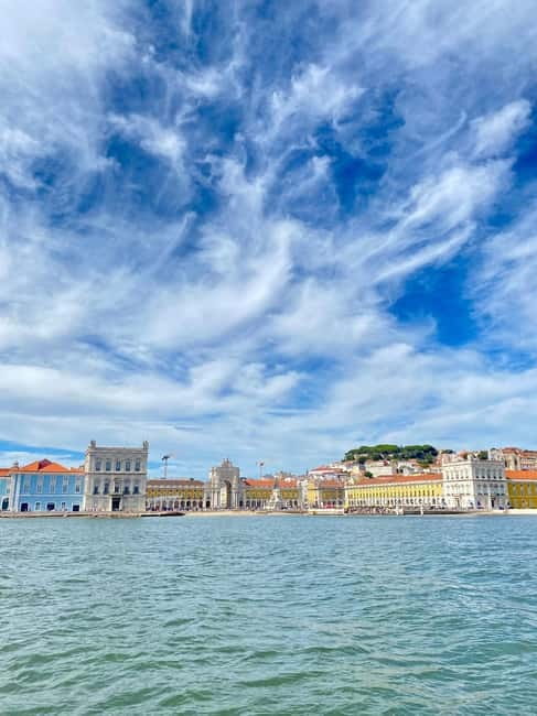 Lisbon: Sailboat Tour along the Coast,Sunset & Tasting - Wine, Juice, and a Portuguese Snack Plate