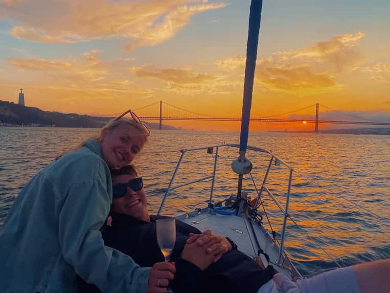 Lisbon: Sailboat Tour along the Coast,Sunset & Tasting - The 25th April Bridge and the First River Views