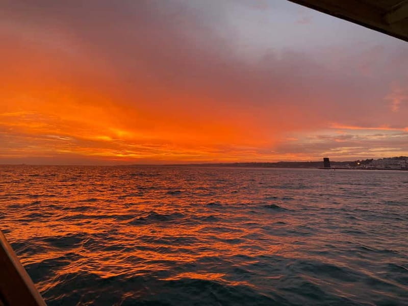 Lisbon: Sailing Boat Tour with Drinks & Pastel de Nata - Five things worth knowing before you book