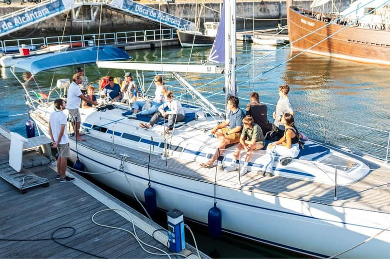 Lisbon: Sailing Boat Tour with Drinks & Pastel de Nata - Setting out toward Commerce Square